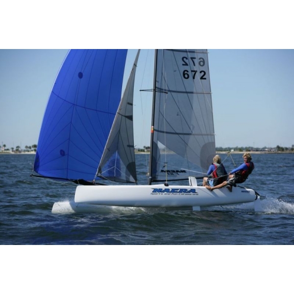 warp 18 catamaran